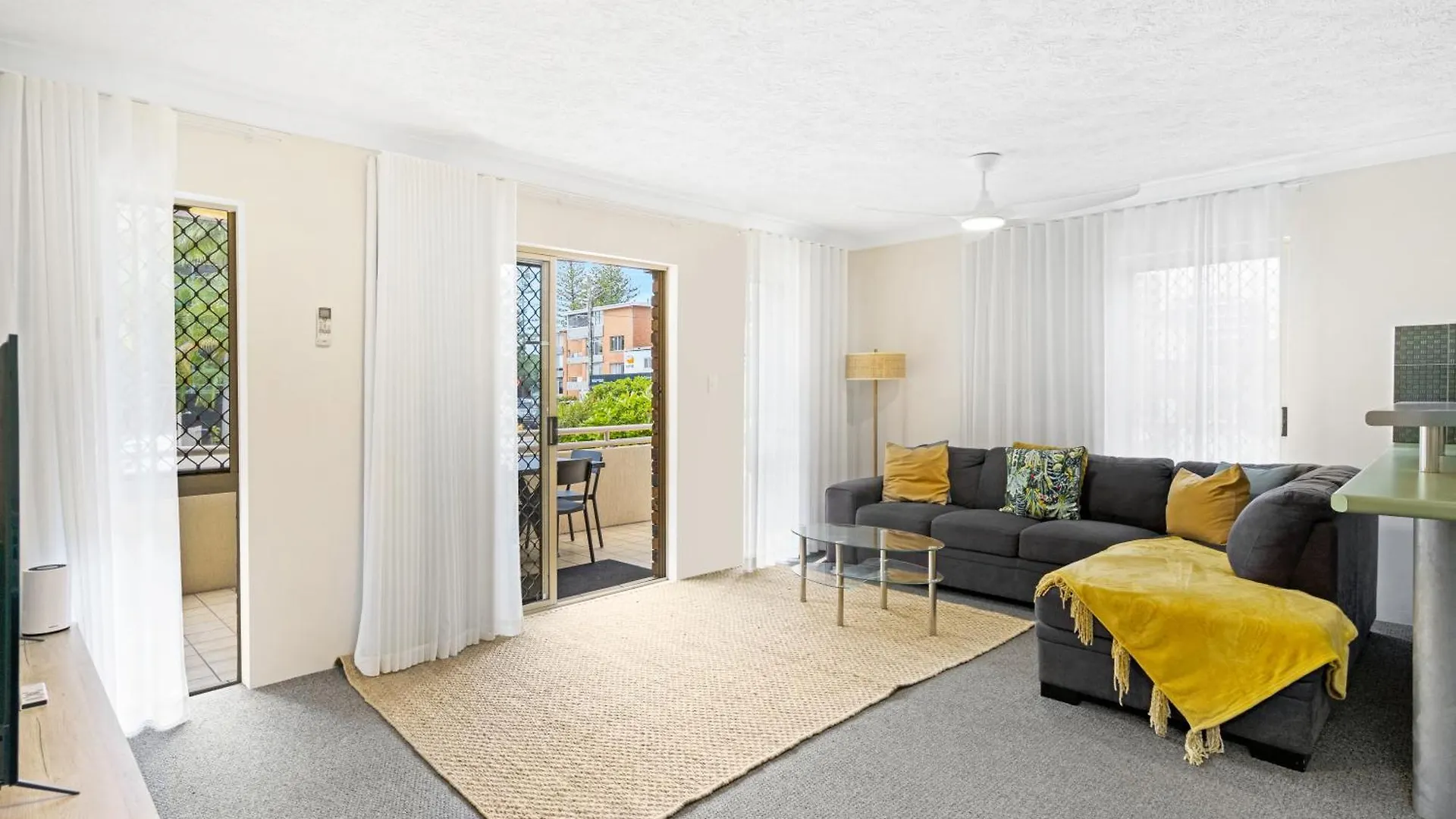 Oceanside Cove Aparthotel Gold Coast 4*,  Australia