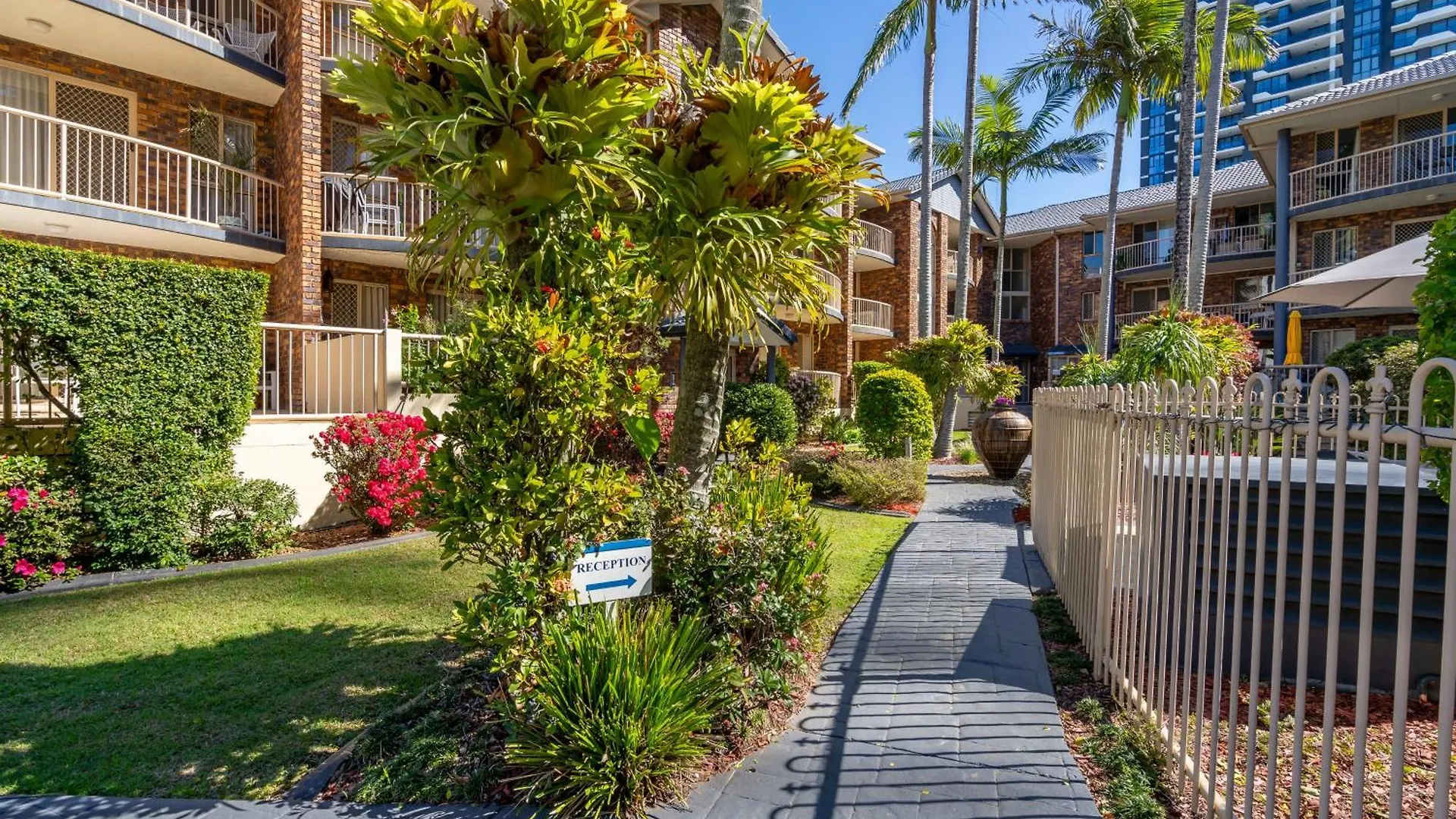 Oceanside Cove Aparthotel Gold Coast