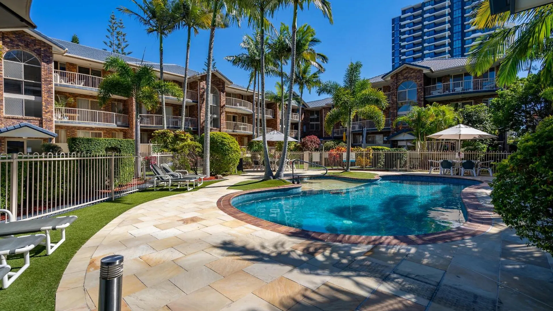 Oceanside Cove Aparthotel Gold Coast