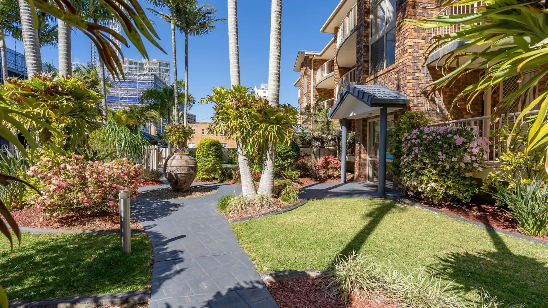 Oceanside Cove Aparthotel Gold Coast 4*,
