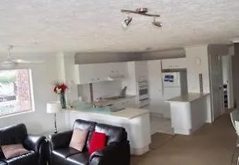 Oceanside Cove Aparthotel Gold Coast 4*,  Australia
